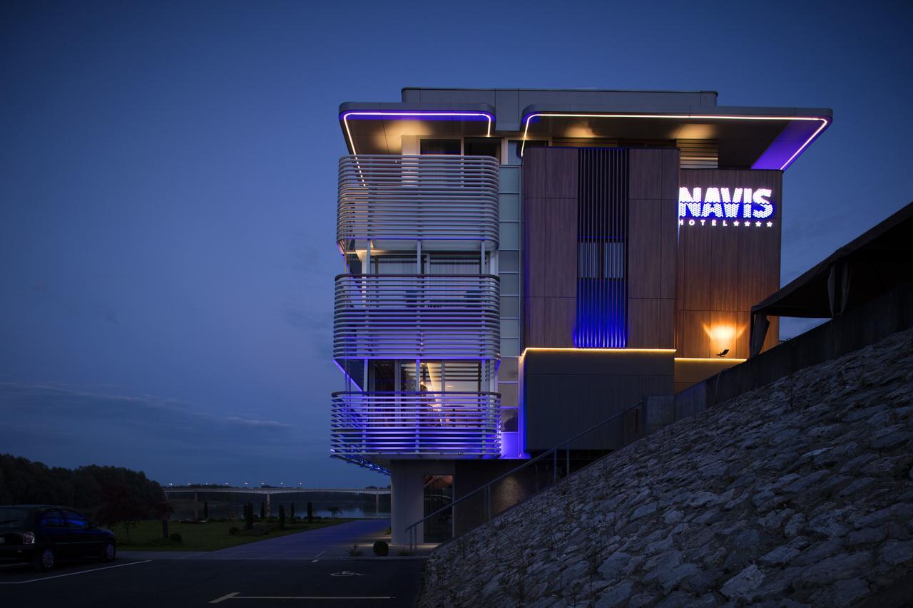 Hotel Navis Orasje Exterior photo